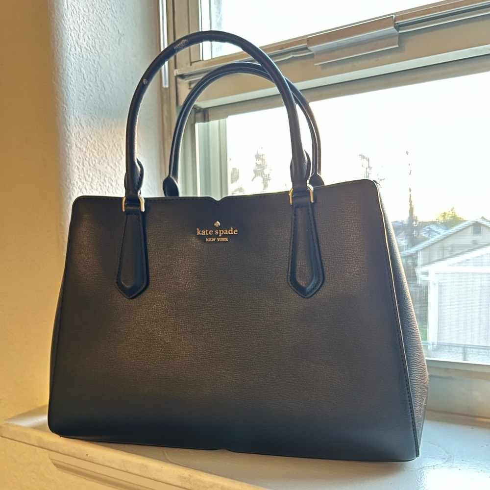 NWOT Kate Spade Medium black purse